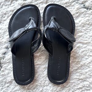 Bernardo Lillian sandals size 9 black